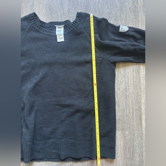 The North Face Men's Black Crewneck Sweater - Picture 6 of 6